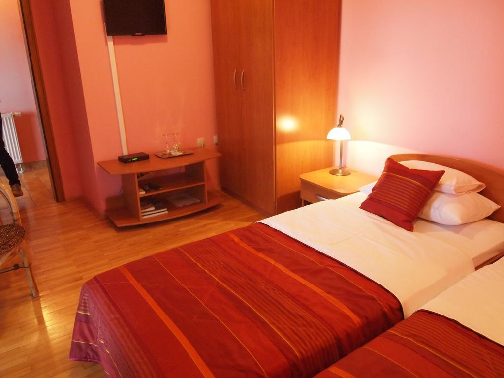 Podrumi Kolar "Suza Baranje" Kneževi Vinogradi Exterior foto